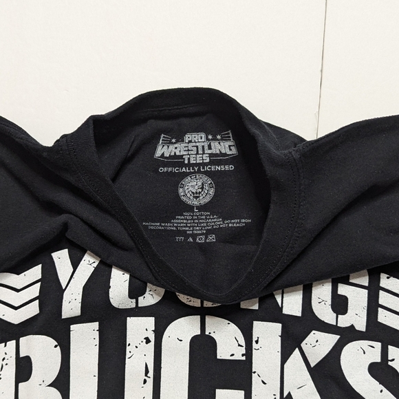 Young Bucks Bullet Club T-Shirt. Men's large. NJPW, AEW, Ring of Honor. Pre worn - Picture 4 of 6